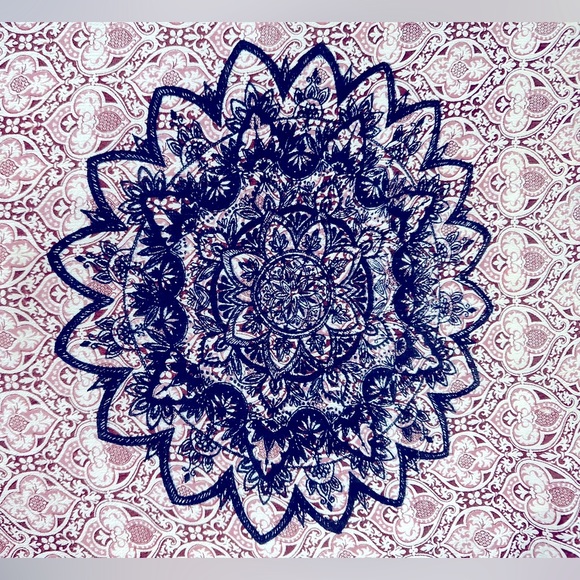 Ecoté sheer poncho with intricate patterns, beading and tassels - Picture 13 of 13